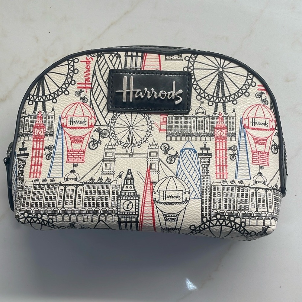 Harrods Iconic London Design Pouch